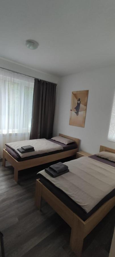 Apartments Zum Stillen Winkel Niederbreitbach エクステリア 写真