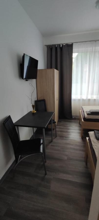 Apartments Zum Stillen Winkel Niederbreitbach エクステリア 写真
