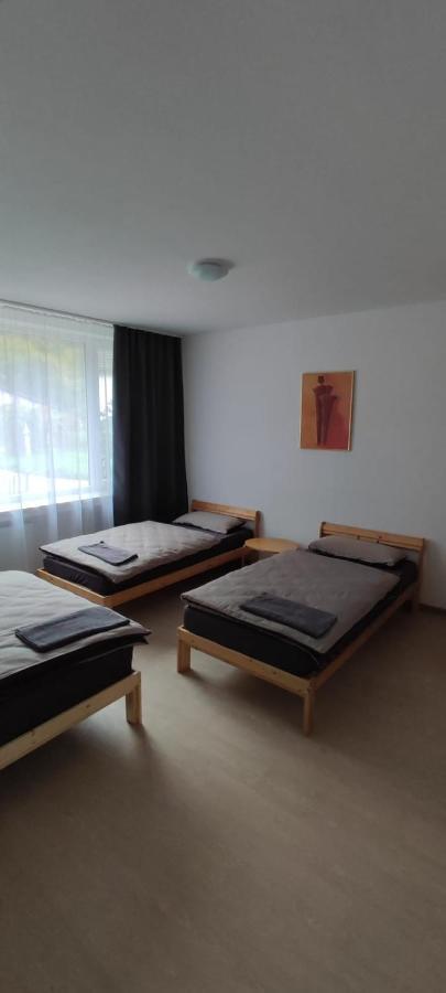 Apartments Zum Stillen Winkel Niederbreitbach エクステリア 写真