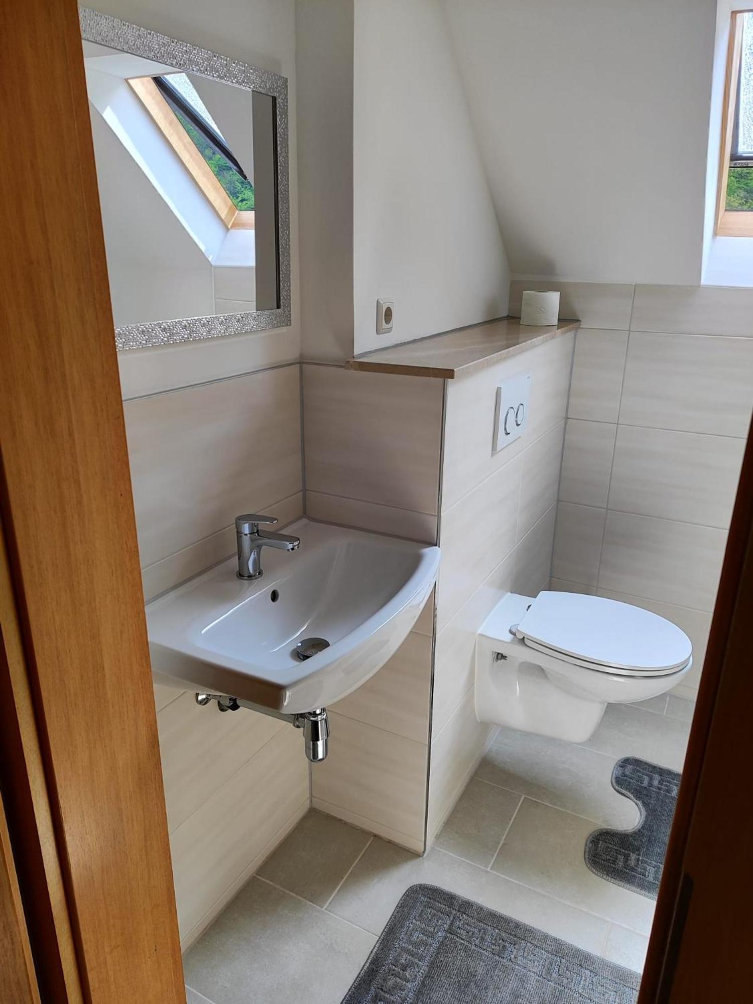 Apartments Zum Stillen Winkel Niederbreitbach エクステリア 写真