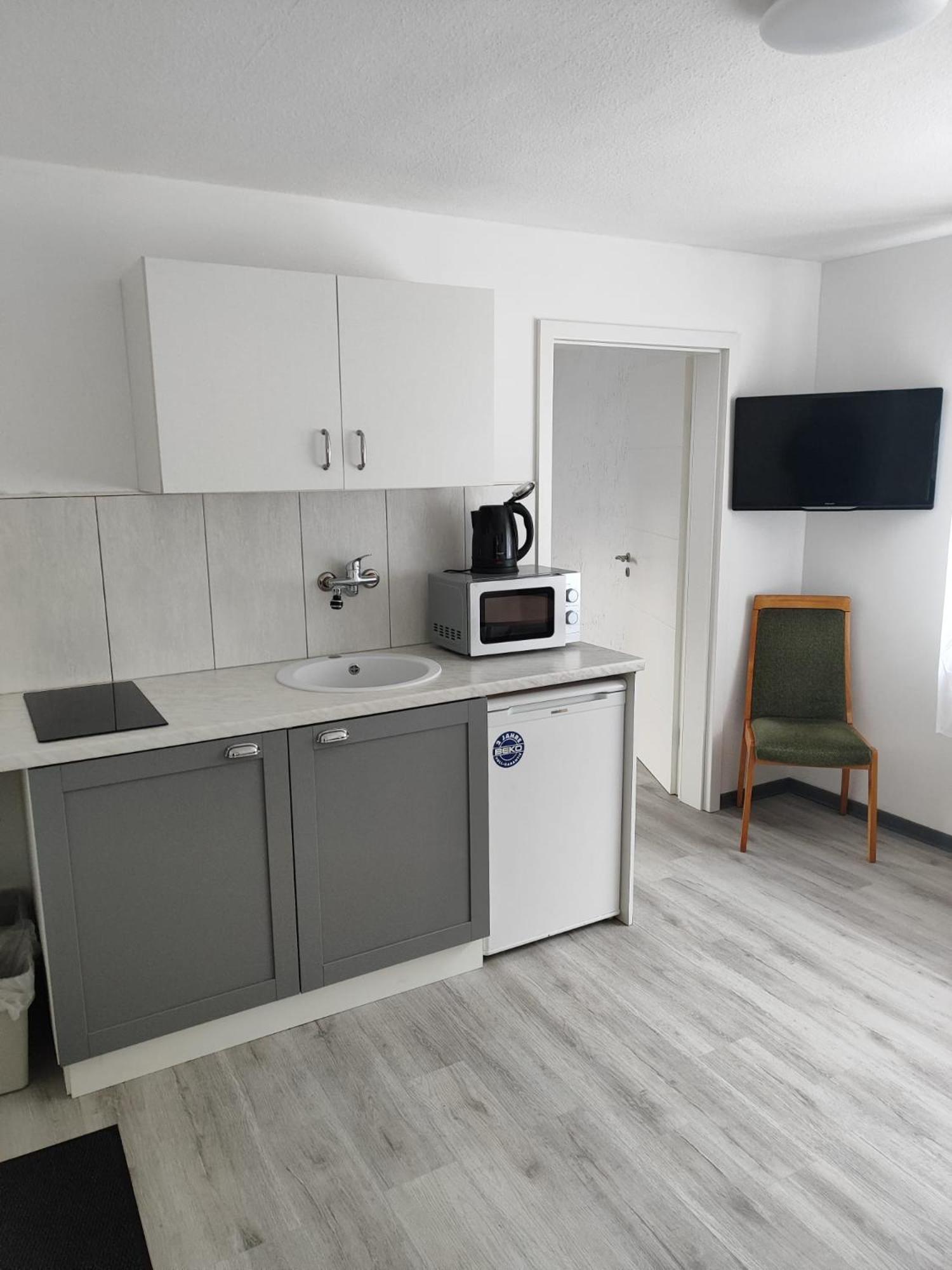 Apartments Zum Stillen Winkel Niederbreitbach エクステリア 写真